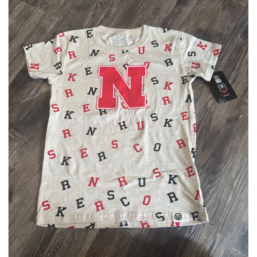 Wes & Willy Nebraska Cornhuskers Youth XL T-Shirt NWT Oatmeal All Over Print Tee